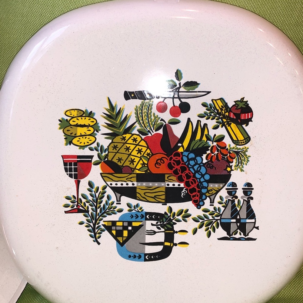 Meet your Posher, Leslie